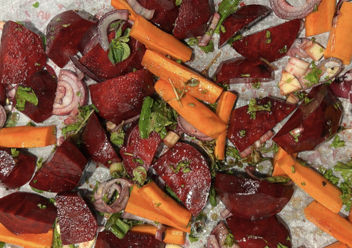 Pečená koreňová zelenina so slovenskými surovinami a bylinkami